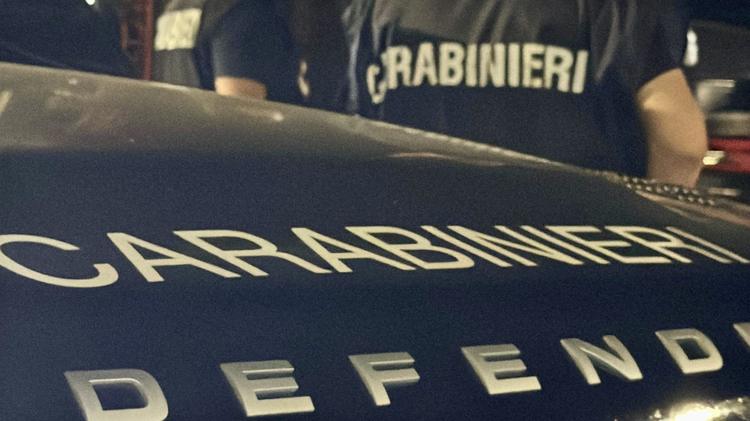 Fasano, 30enne ferito a colpi di pistola nella sua casa