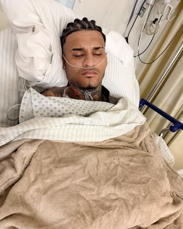 Vídeos mostram perseguição a cantor Neiff em SP e van perfurada por tiros