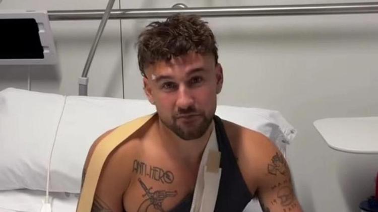 El cantante Dani Fernández, operado "con éxito" tras su caída en Valencia