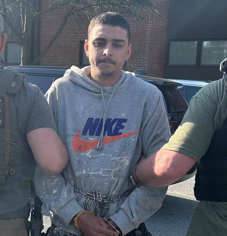 Mineiro condenado no Brasil por tráfico de drogas é preso pelo ICE em Cape Cod