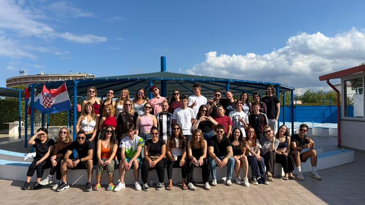 Martedì 3 novembre flash mob sul Lungomare Garibaldi contro la solitudine e l’isolamento giovanile