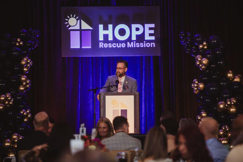 Hope Rescue Mission gala celebrates changed lives, honors Recovery Coaching Services with David H. Roland Award