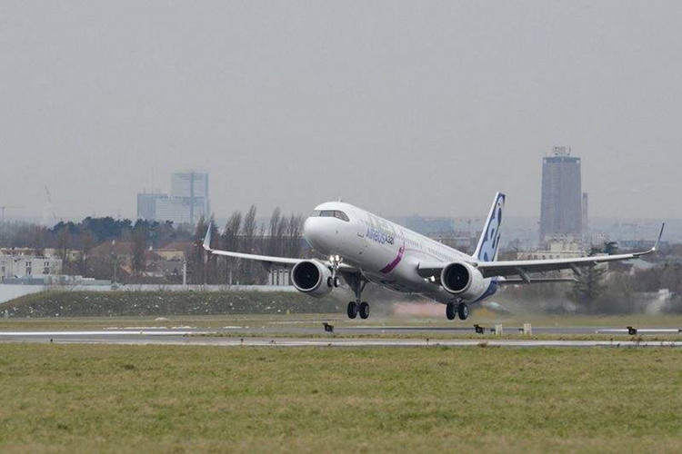 Airbus remporte un gros contrat pour des A320neo avec une compagnie aérienne asiatique