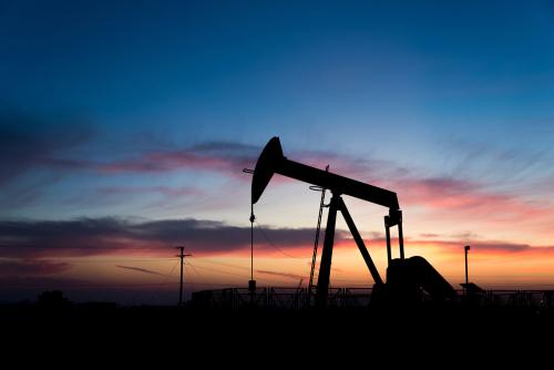 미국, 이란·러시아 원유 제재 재강화…예외 조치 종료