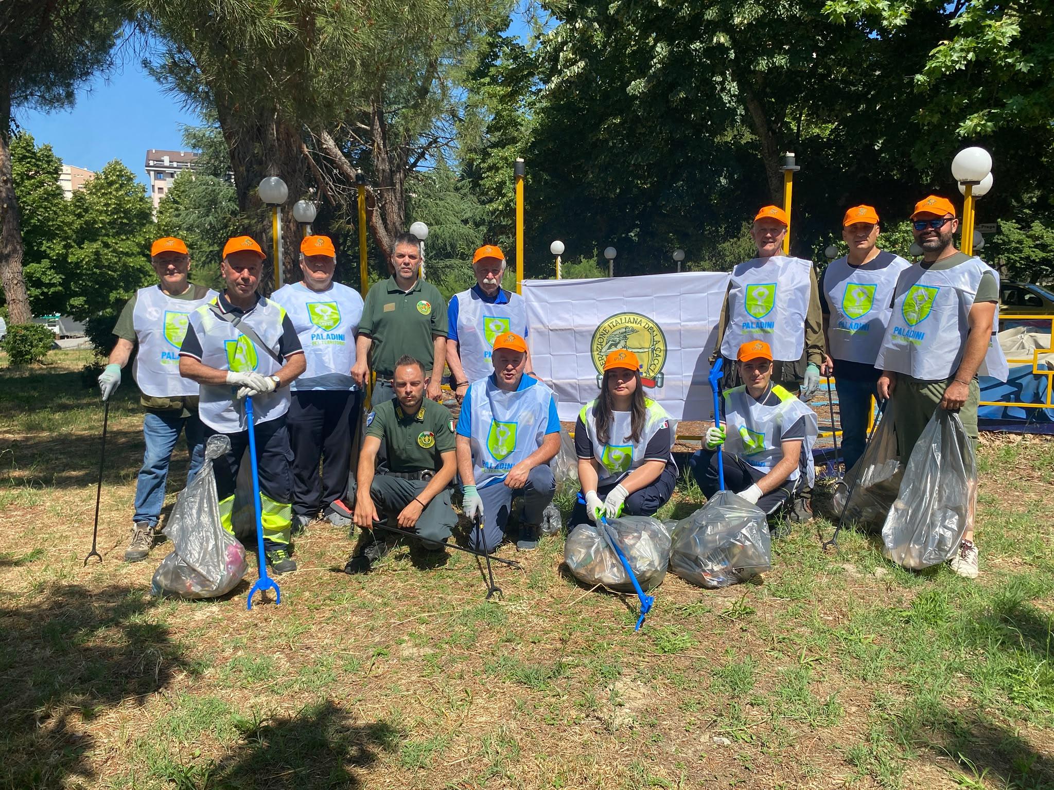 Potenza: volontari in azione per pulire la città