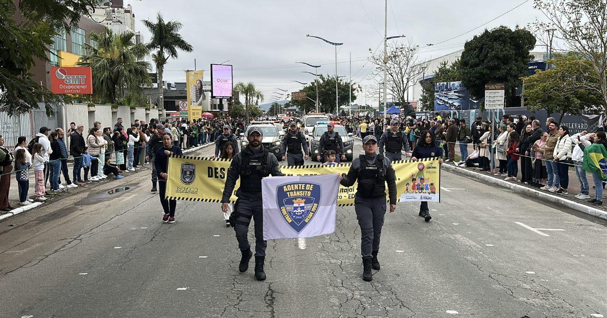 Desfiles de 7 de Setembro provocam alterações no trânsito em Balneário Camboriú, Camboriú e Itajaí