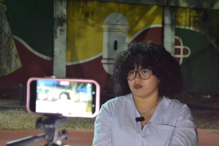 Andréia Tavares, estudante de jornalismo da Unifap, critica a cobertura da mídia durante o apagão no Amapá: 