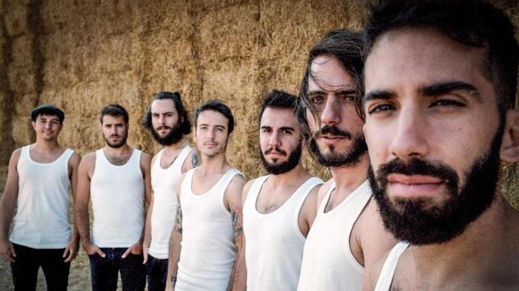 "Hemos aprendido todo lo que sabemos de la música por nosotros mismos"AC