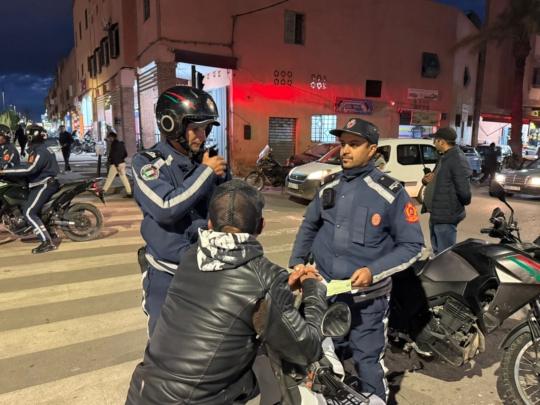 تعديل المحرك والسياقة الاستعراضية وغياب التأمين تطيح بستة أشخاص في مراكش