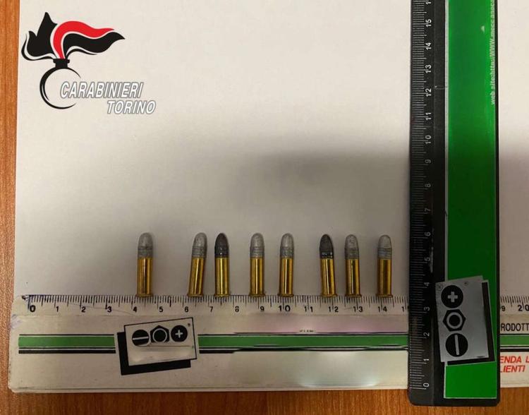 montalenghe minaccia con revolver 1