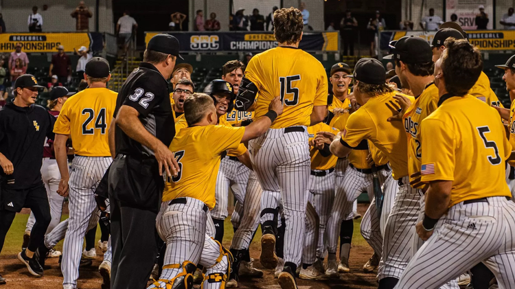 Barrett sends Southern Miss baseball to Sun Belt semifinals with walk-off grand slam against Troy