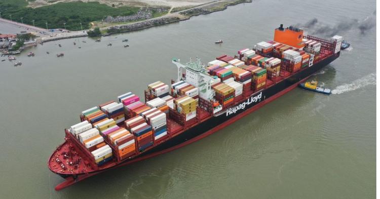 Canal do Porto&nbsp;de Itajaí é&nbsp;reaberto, mas navegação&nbsp;segue restrita