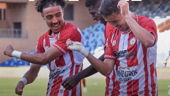 عاجل.. الكوكب المراكشي يهزم الفتح الرباطي بهدفين نظيفين