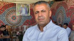 El hijo que enterró a su padre y luego tuvo que sacarlo de la tumba ante la amenaza de los colonos israelíes en Cisjordania