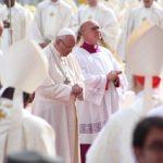 Mostrar o rosto da Igreja, com particular atenção aos pequenos e pobres, afirma o Papa