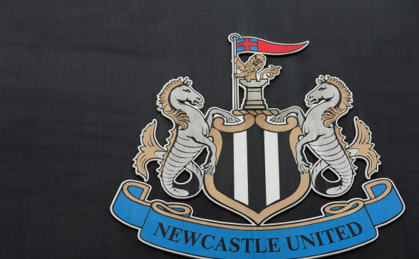Newcastle pushing ahead of other clubs – Magpies make
approach, wish to negotiate clause figure down