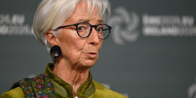 Lagarde: "Impossibile ignorare lo shock energetico ma la Bce vede una risposta misurata"