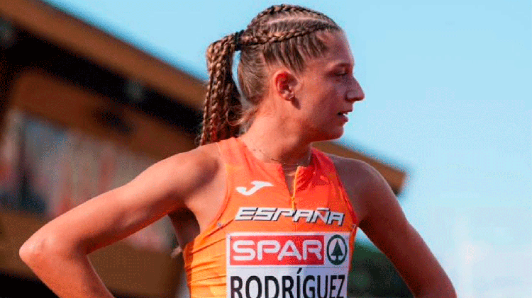 #Aspe: La atleta Andrea Rodríguez bate el récord autonómico de 800 metros tras casi 22 años vigente