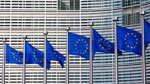الاتحاد الأوروبي خفض توقعات التضخم إلى 2,4 %