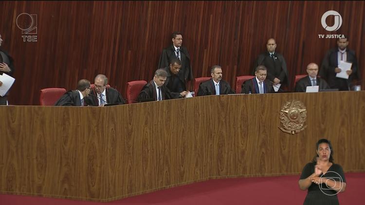 TSE anula votos dados a Garotinho na eleição para governador do Rio