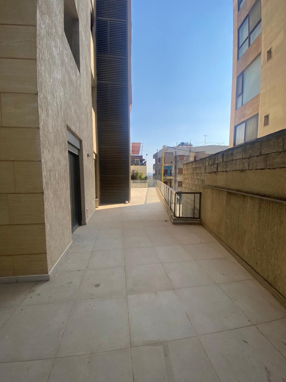 For Sale: Apartment in Naccache