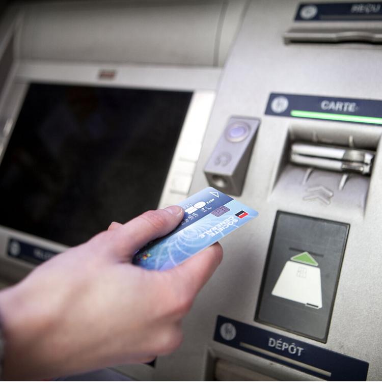 Roma, avvocata truffata per 180 mila euro: a processo la sua consulente bancaria
