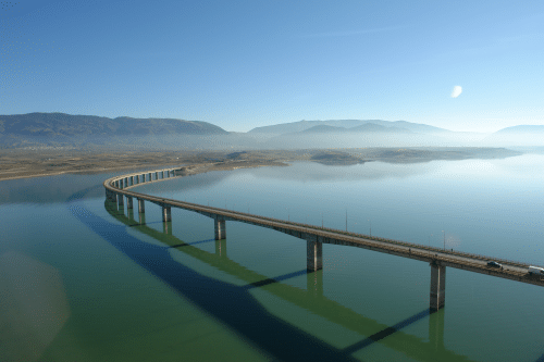 The bridge over the Polyphytos artificial lake of the river Aliakmonas near Servia.
