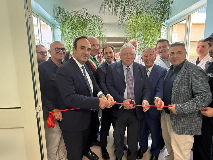 Milazzo, inaugurati il nuovo Pronto soccorso e il reparto di Terapia intensiva. Midili: «Adesso servono personale e risorse umane adeguate»