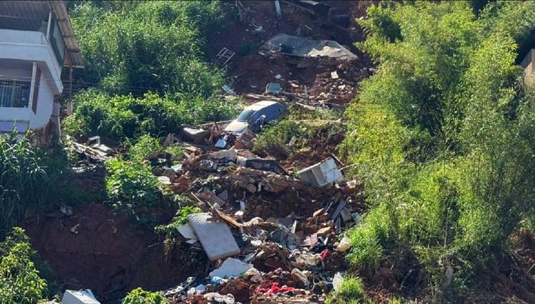Juiz de Fora ainda tem ‘amontado’ de destruição 2 meses após chuva que deixou 66 mortos; FOTOS