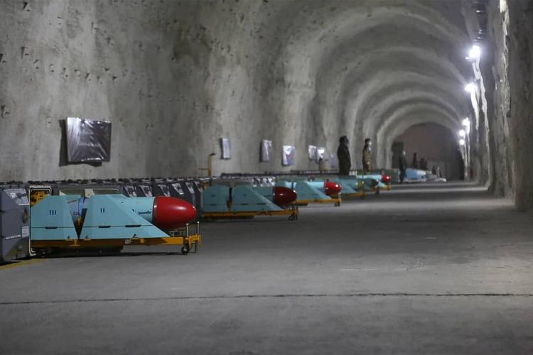 L'Iran riapre i bunker missilistici colpiti dai raid Usa: così i satelliti svelano la mossa di Teheran