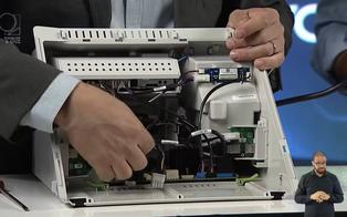 TSE faz abertura de urna eletrônica para estudantes em Brasília e mostra mecanismos de segurança