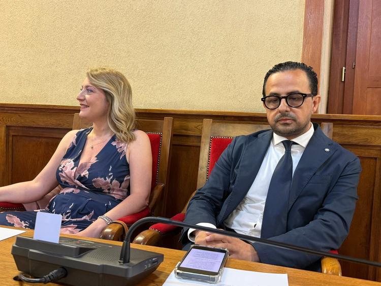 Giovedì 29 Consiglio Comunale. Magliarditi e Coppolino confluiscono nel gruppo consiliare “Sud chiama Nord-una marcia in più”.