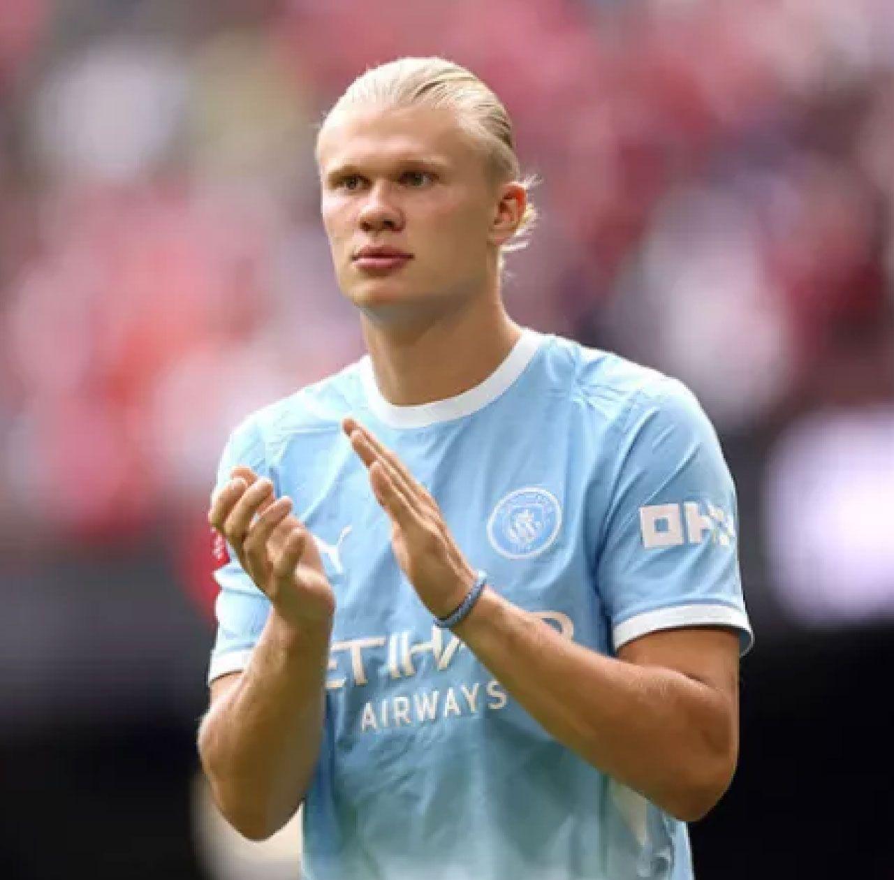 ¿Adiós a la melena? Erling Haaland estrena 'buzz cut' y causa furor en el arranque de la Premier League