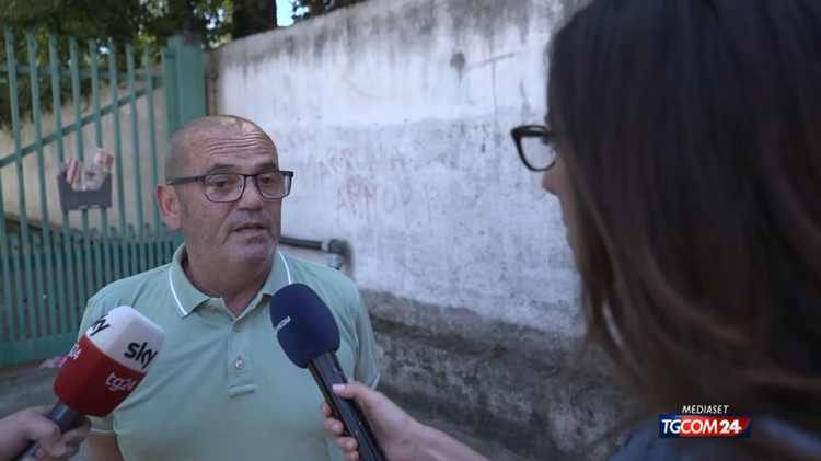 Morto Stefano Addeo, il docente che scrisse un post choc contro la figlia di Giorgia Meloni