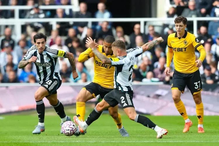 Kieran Trippier in talks to sign for new club after he leaves Newcastle United