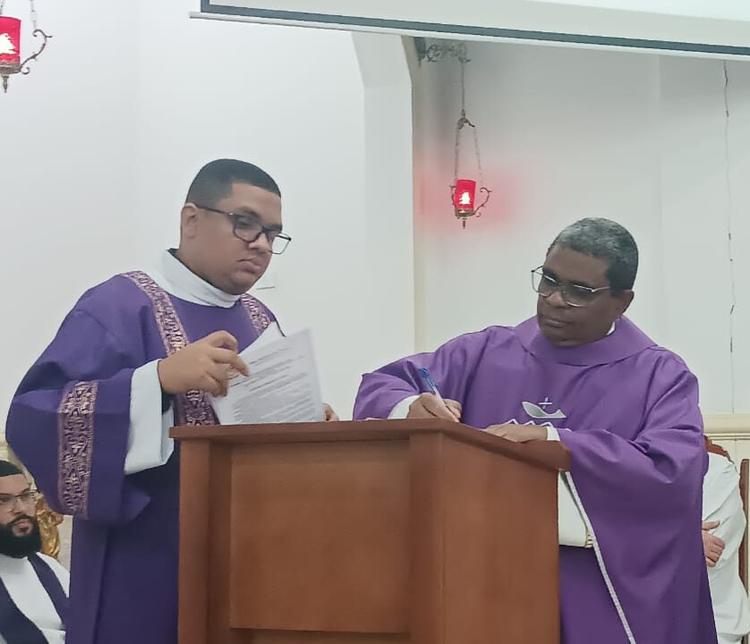 Padre Maurício é o novo pároco da Paróquia São Pedro, em Carapicuíba