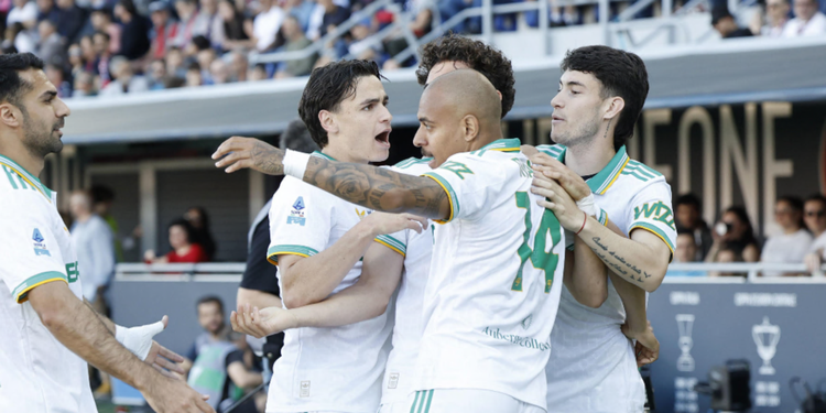 La Roma tiene accesa la fiammella Champions, Malen ed El Aynaoui stendono il Bologna