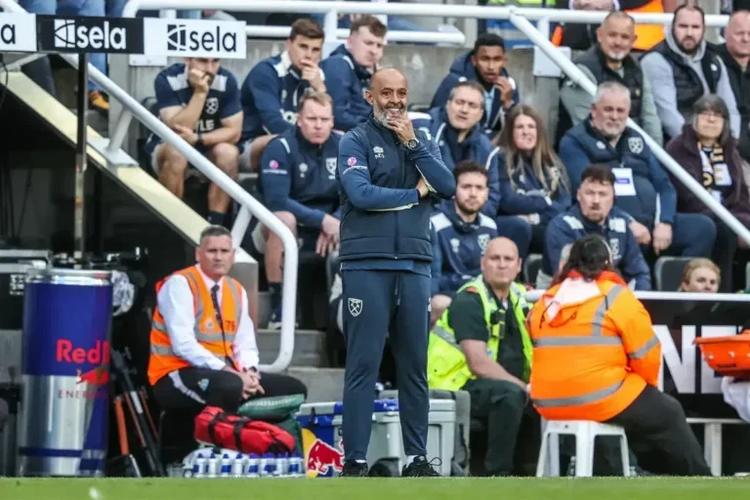 ‘Bad, bad.’ Nuno Espirito Santo reacts to what he witnessed at St James’ Park