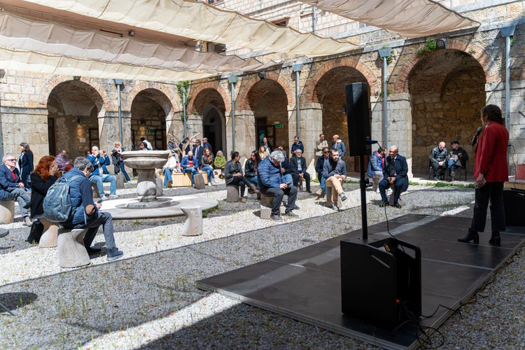 Si è tenuta ieri la presentazione del piano triennale delle attività, del Madonie Living Lab (MaLL) presenta la nuova pr...