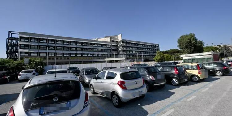 Scontri dopo Puteolana-Portici, tifoso di 34 anni colpito alla testa: in ospedale in codice rosso