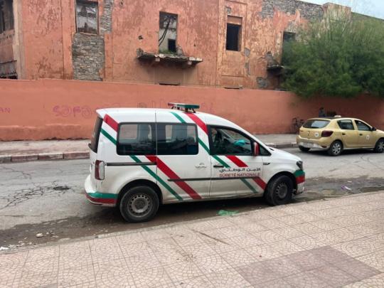 توقيف سائق “إندرايف” وستة مهاجرين أفارقة وثلاث متسولات بوسط مراكش
