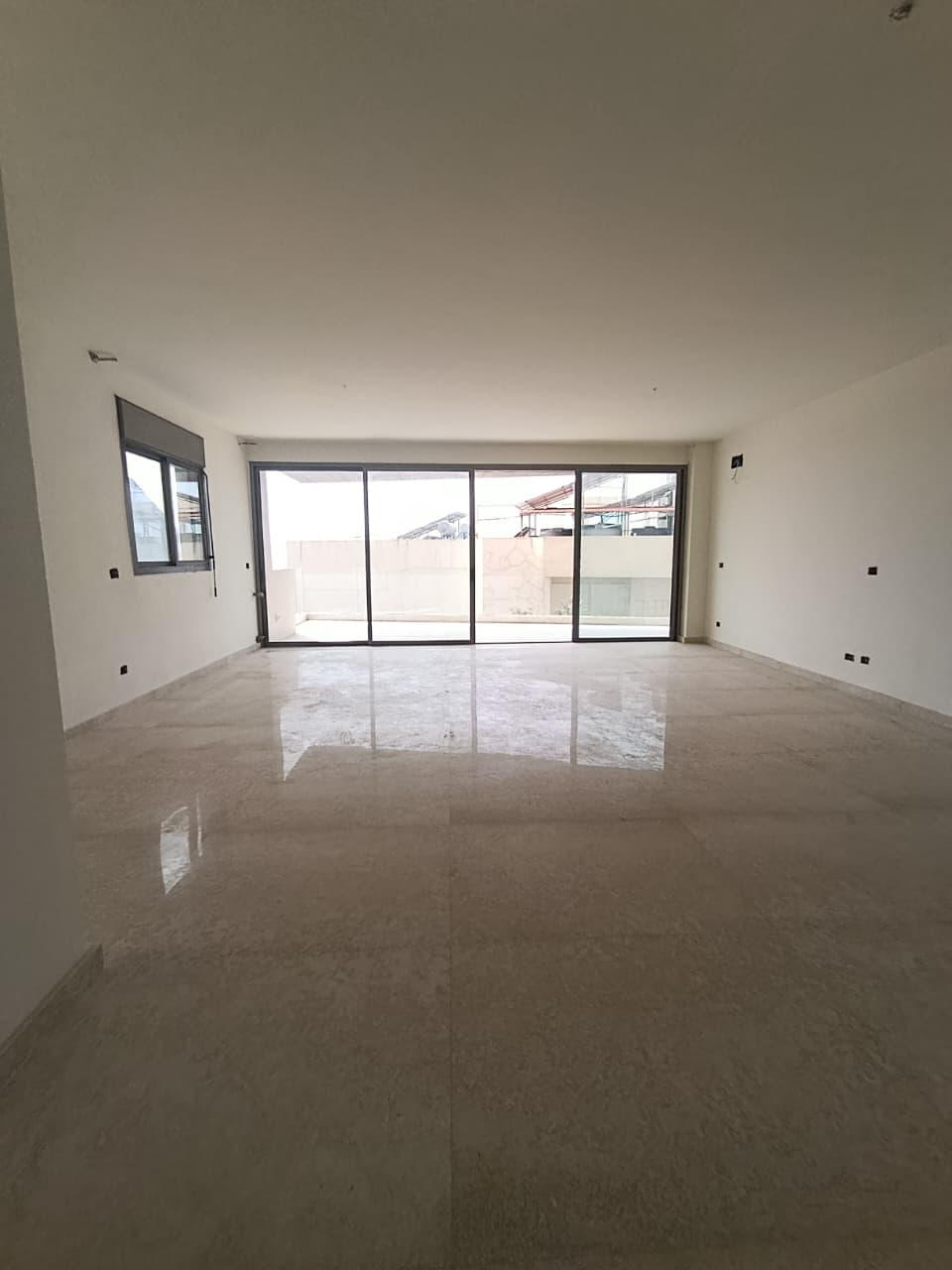 For Sale: Apartment in Bsalim