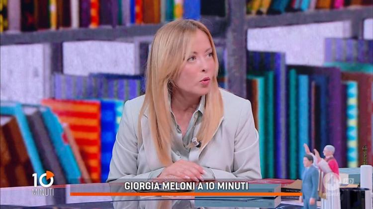 Meloni: "Sul Covid fatti incredibili. Vannacci? Vuole solo distruggere". E sul Colle: "Un Capo di Stato di destra non è più un tabù"