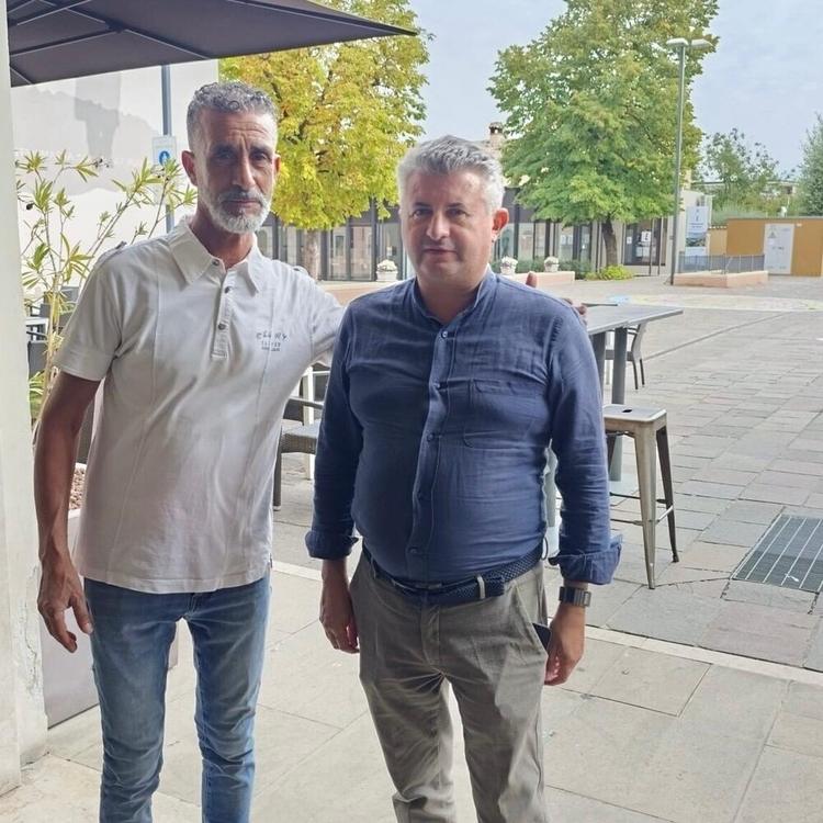"La remigrazione? L'ho fatta con 250 euro": il sindaco di Pieve di Soligo paga il bigliett...