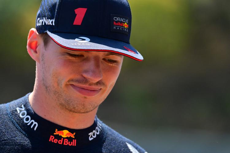 Verstappen volta a liderar em último treino livre no GP de Mônaco; Hamilton bate e abandona no fim