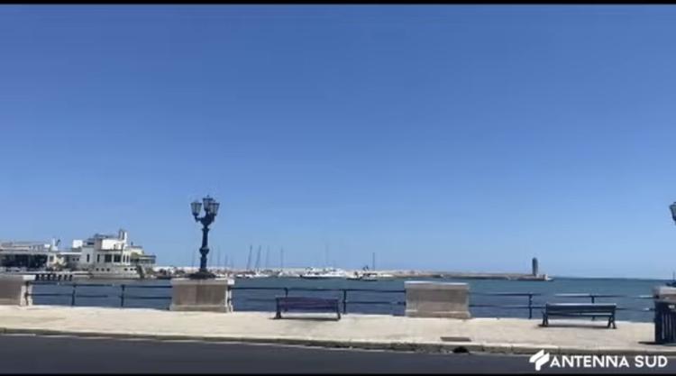 Bari, calo turisti tra luglio e agosto? Petruzzelli ha visione diversa