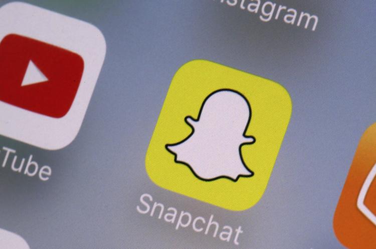 Homem é condenado nos EUA por invadir mais de 500 contas do Snapchat e roubar fotos íntimas