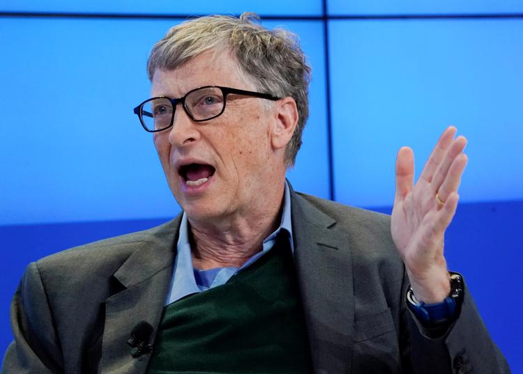 Bill Gates alerta que IA pode causar 'um bilhão de mortes' e defende legislação para a tecnologia