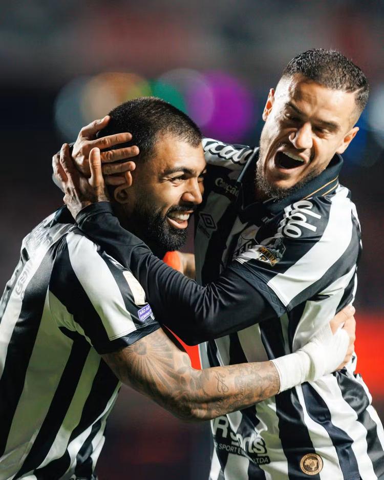 Santos vence o São Paulo de virada em partida reagendada pelo Brasileirão