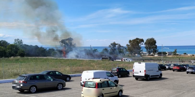 Terribile incidente sulla SS 106 a Mandatoriccio, gravemente ferita una persona. Traffico ripristinato